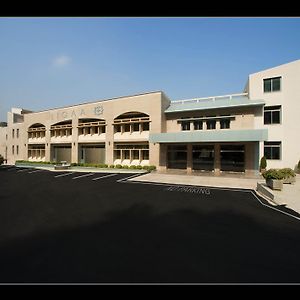 Liqaa Hotel