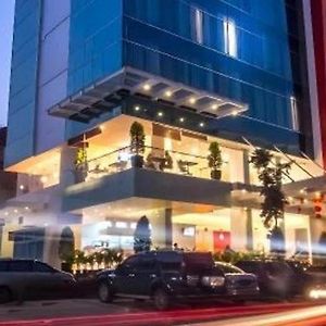 Redstar Hotel Jakarta